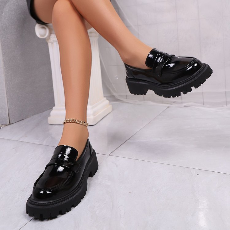 Damen Modische Lacklederschuhe mit robustem Profil EB