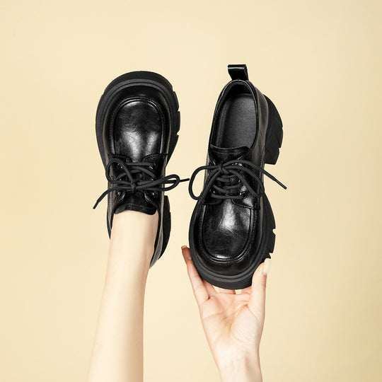 Damen Schnürstiefeletten mit robustem Blockabsatz und klassischem Design EB