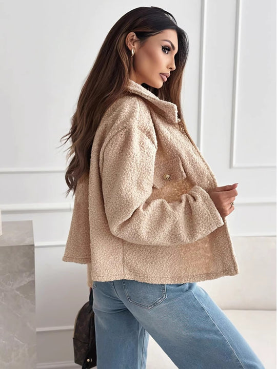 Damen kuschelige Teddyjacke mit modernem Schnitt und großen Taschen EB