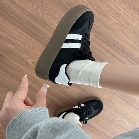 Damen Modische Freizeitsneaker mit dickem Profil EB