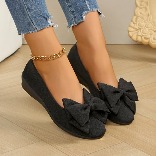 Damen elegante Ballerinas mit stilvoller Blumenapplikation EB
