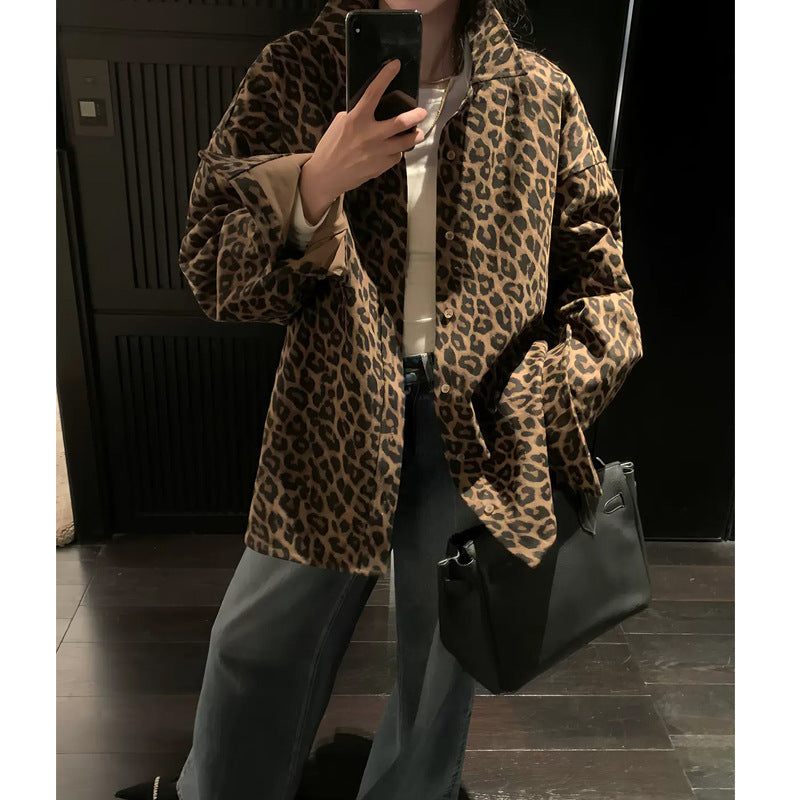 Damen Oversized Hemdjacke im modischen Leopardenmuster EB
