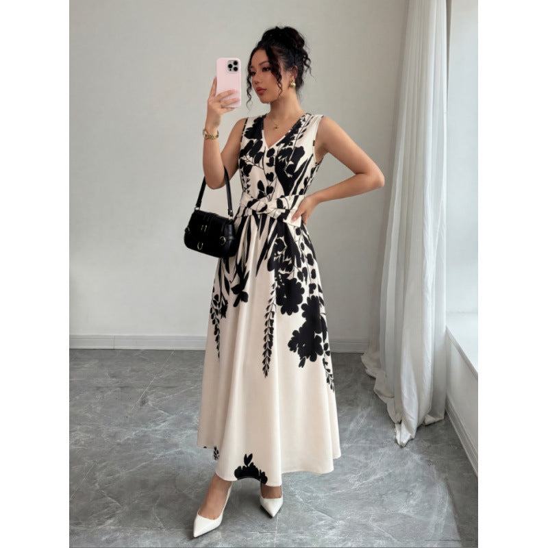 Damen Maxikleid mit floralem Design und taillierbarem Gürtel EB