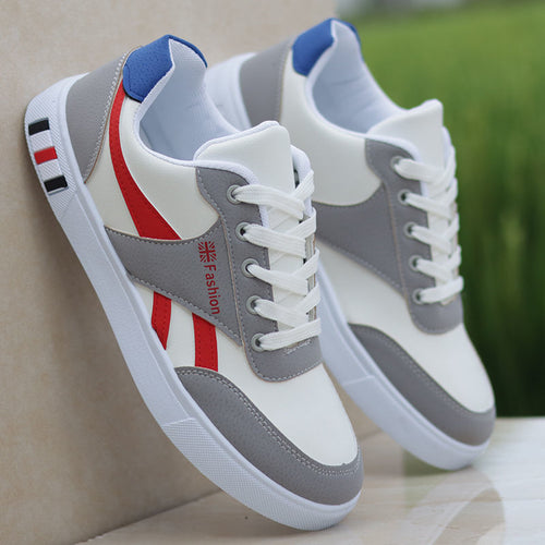 Damen Sneakers im sportlichen Design mit gepolsterter Innensohle und rutschfester Laufsohle EB