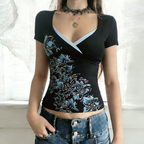 Damen figurbetontes T-Shirt mit floralem Druck und V-Ausschnitt EB