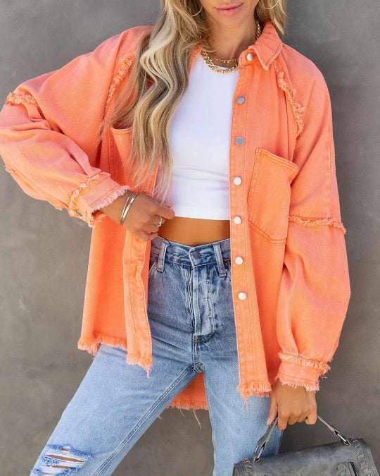Damen nan oversized Hemdjacke im Used‑Look mit ausgefransten Kanten und aufgesetzten Pattentaschen EB