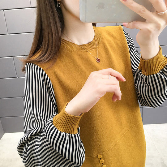 Damen Layered Sweatshirt mit gestreiften Ärmeln und Knopfdetails EB