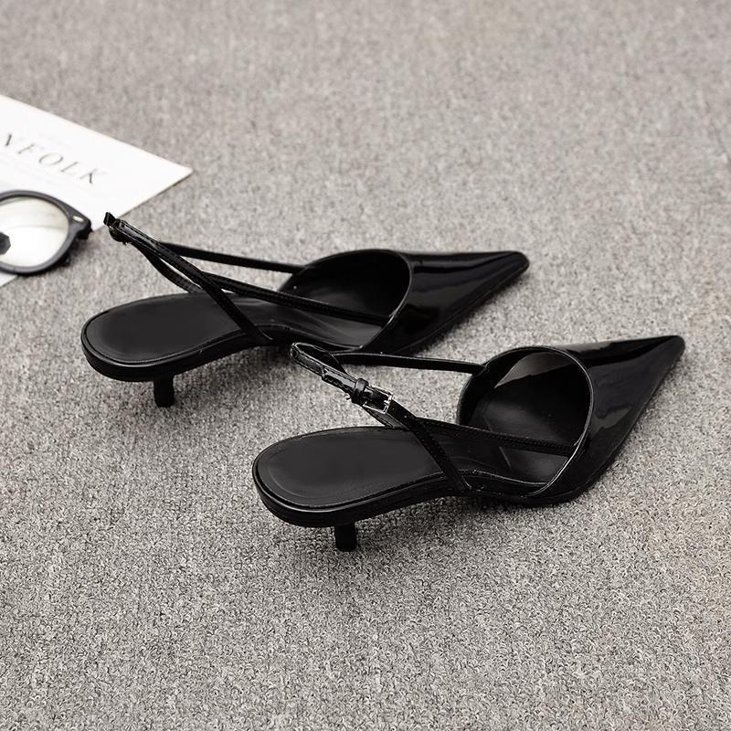 Damen Slingback-Pumps mit spitzem Absatz und glänzender Lackoberfläche EB