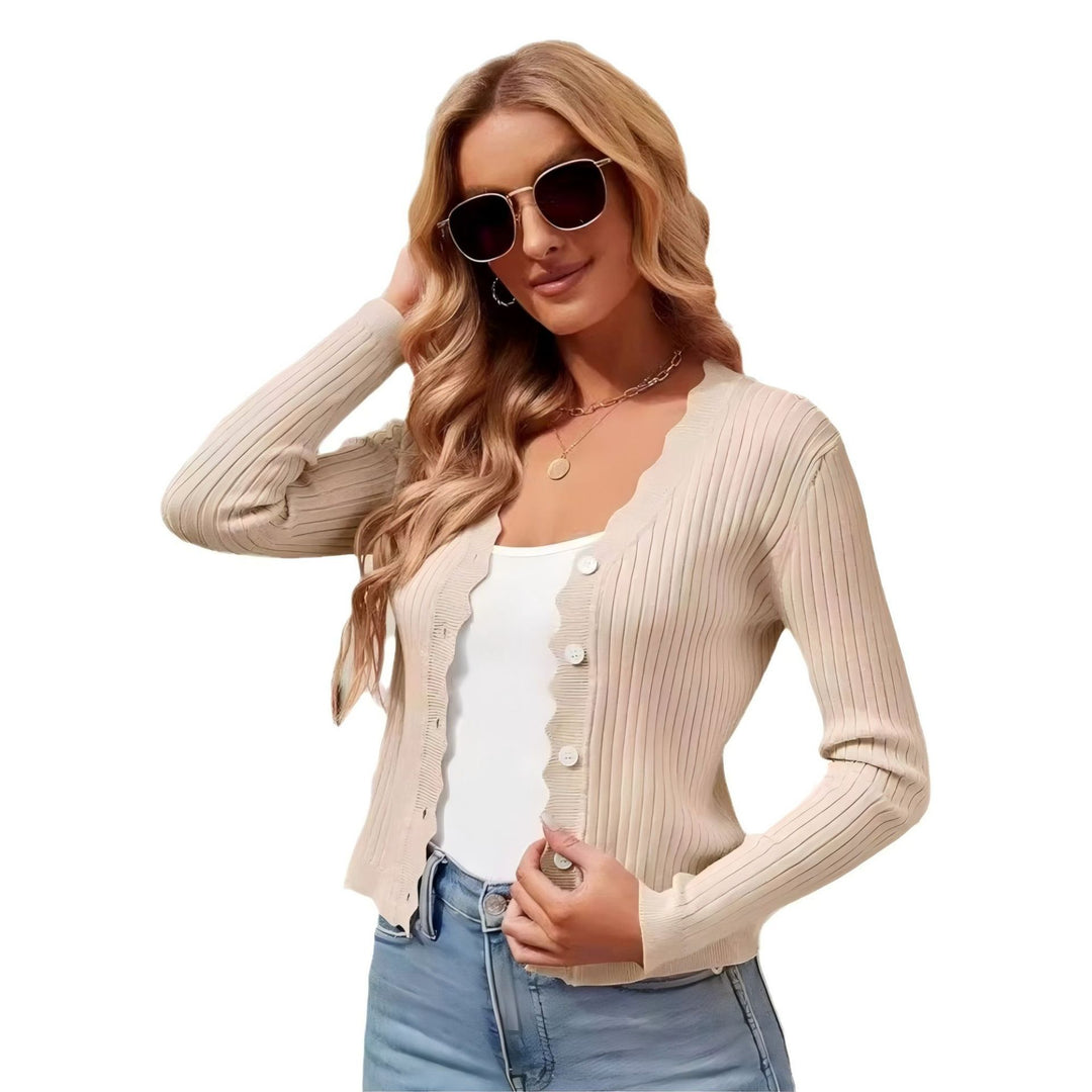Damen Feiner Rippstrick Cropped-Cardigan mit Wellensaum und dekorativer Knopfleiste EB