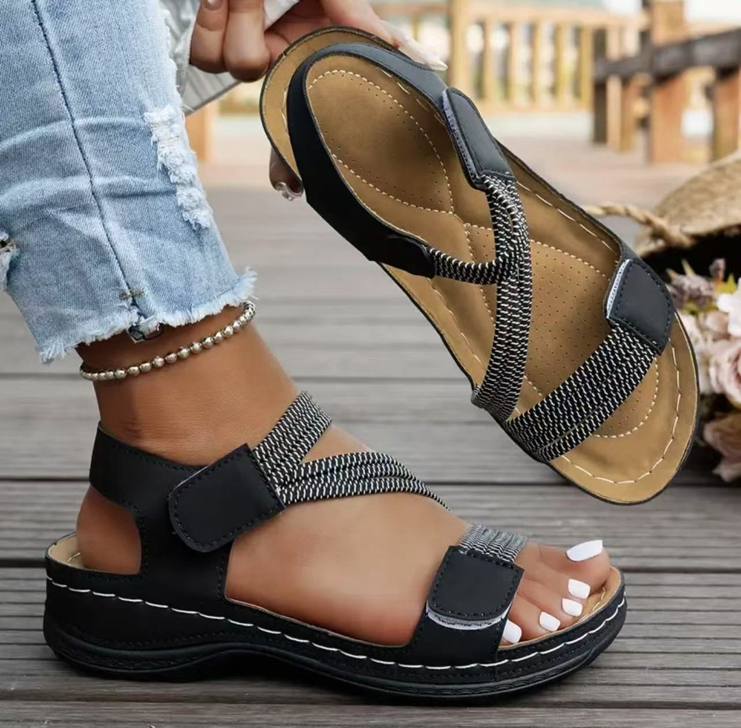 Damen Komfortable Sandalen mit verstellbaren Riemen und ergonomischem Fußbett EB