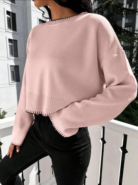 Damen lässiger Strickpullover mit kontrastierenden Nähten und cropped Schnitt EB