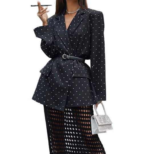 Damen Eleganter Blazer mit tailliertem Schnitt und hochwertigem Stoff EB
