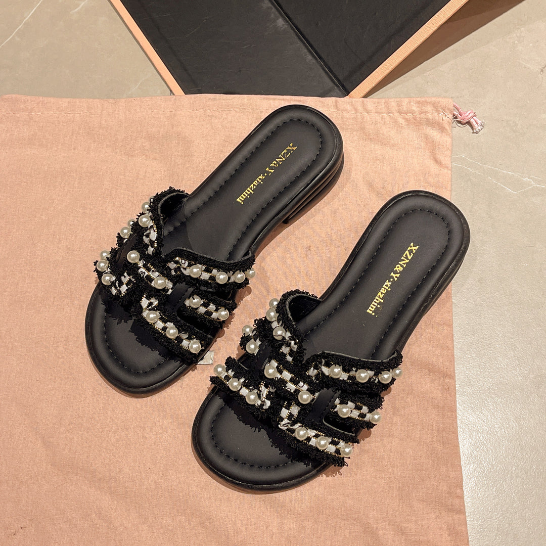 Damen Glamouröse Sandalen mit luxuriösen Perlenapplikationen EB
