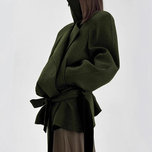 Damen Modische Jacke mit hohem Kragen und taillierter Silhouette EB