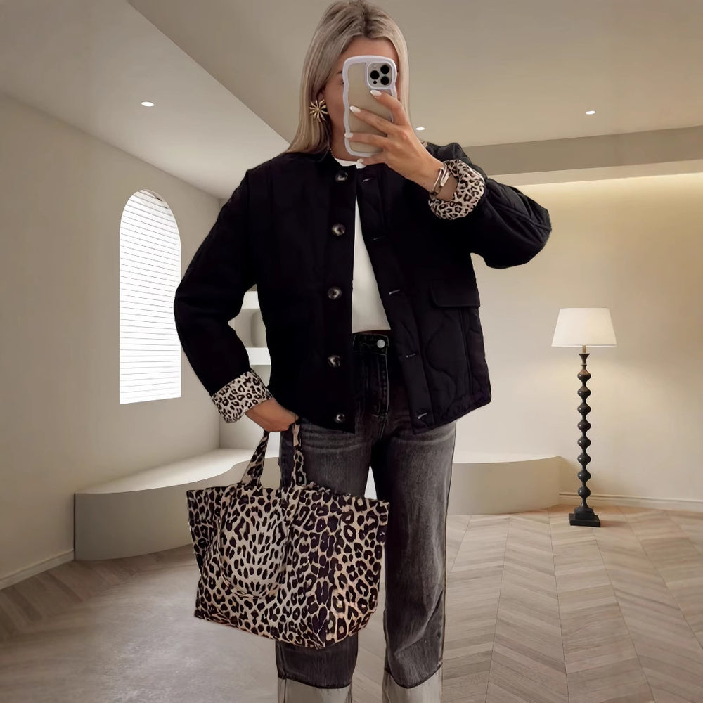Damen gesteppte Leichtjacke mit trendigen Animal-Print-Ärmeln EB