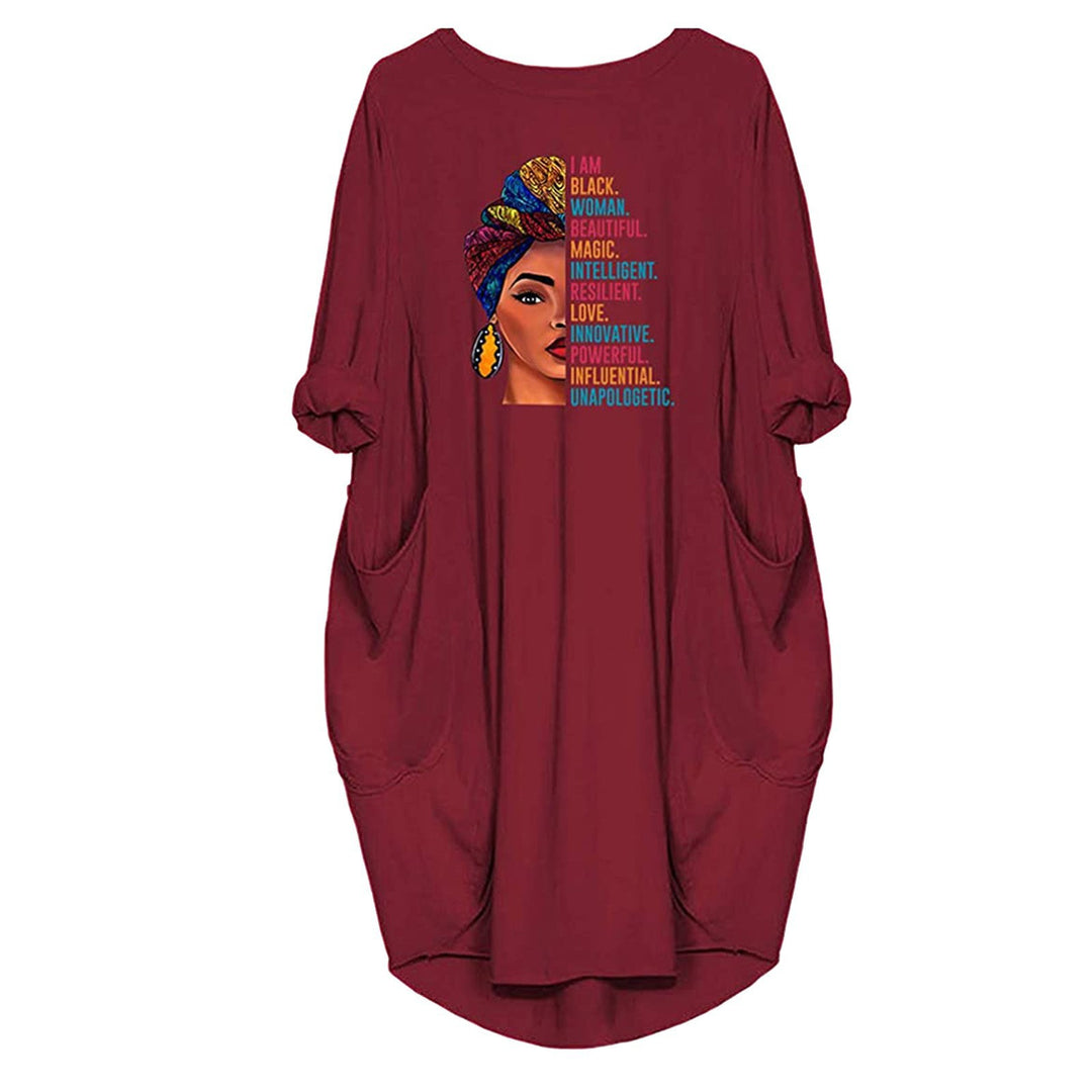 Damen Kleid mit lässigem Schnitt und kreativen Motiv und praktischen Taschen EB