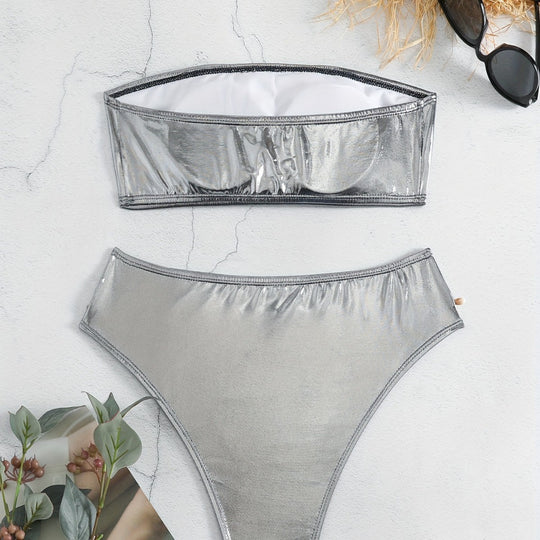 Damen Bandeau-Bikini mit eleganter Glanzoptik und modischen Muscheldetails EB