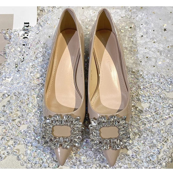 Damen elegante spitze Pumps mit funkelndem Schmuckdetail EB