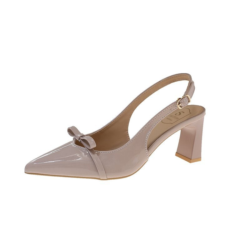 Damen Slingback-Pumps mit spitz zulaufendem Design und glänzender Oberfläche EB