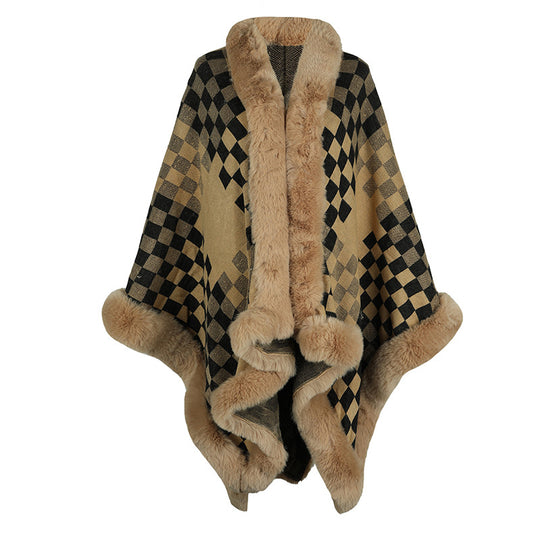 Damen eleganter Strickponcho mit luxuriösem Kunstfellbesatz und geometrischem Muster EB