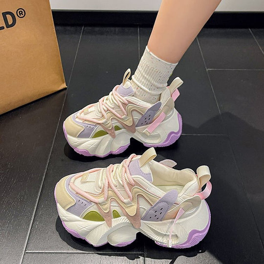 Damen Sneakers mit futuristischem Design und zusätzlichem Komfort EB