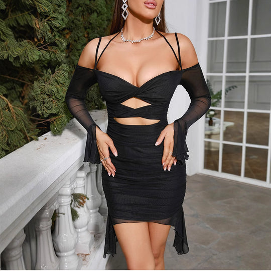 Damen Verführerisches Minikleid mit transparenten Ärmel und raffiniertem Cut-Out EB