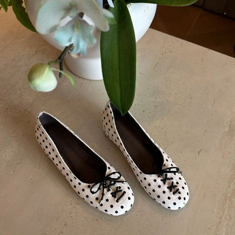 Damen Ballerinas mit charmantem Punktemuster und zierlichem Schleifendetail EB
