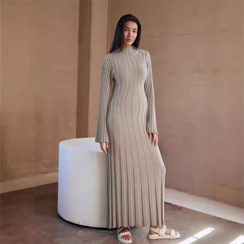 Damen Maxikleid mit elegantem Rippdesign und hochgeschlossenem Kragen EB