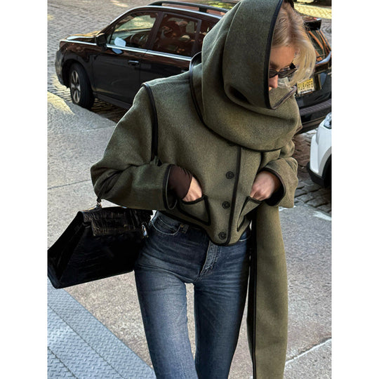 Damen Elegante cropped Jacke mit schickem Schal und raffinierten Taschen EB