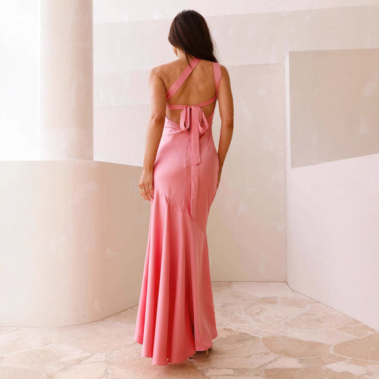 Damen Maxikleid mit asymmetrischem Saum und feinen Trägerdetails EB