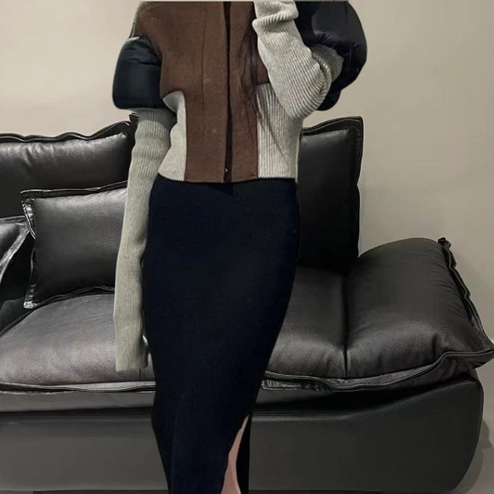 Damen Strickjacke mit modischem Schnitt und kontrastierenden Ärmeln EB