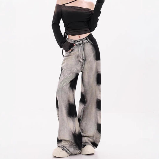 Damen Weite Designer-Jeans mit kreativen Batikmustern EB