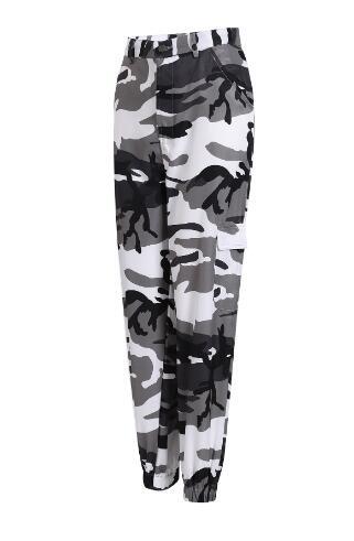 Damen Cargohose im modernen Camouflage-Design mit praktischen Taschen und elastischem Bund EB