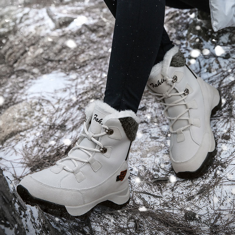Damen Winterboots mit isolierendem Warmfutter und rutschfester Sohle EB