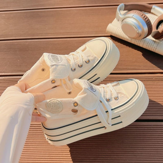 Damen Chunky Sneakers mit hohem Plateau und modischem Schnürsystem EB