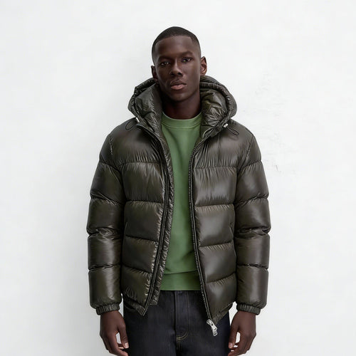 Herren nan steppte Kapuzenjacke mit glänzender Oberfläche, warmer Synthetikfüllung und Zweiwege-Reißverschluss EB