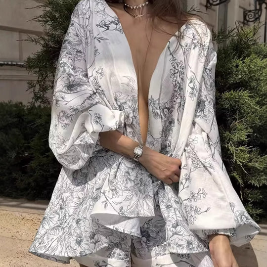 Damen entspannendes Pyjama-Set mit floralem Design EB