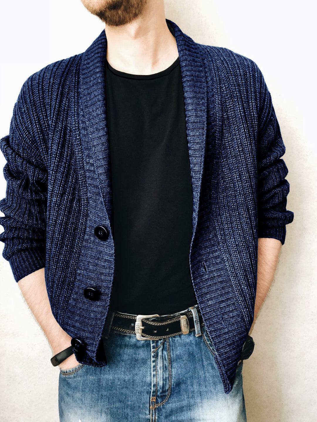 Herren Strickjacke mit modischem Schalkragen und praktischen Knöpfen EB