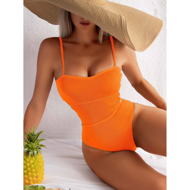Damen Einteiler Badeanzug mit elegantem Rippendesign und figurschmeichelnder Silhouette EB