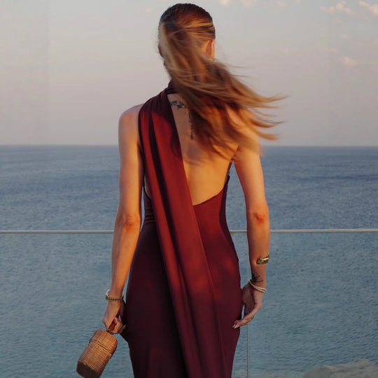 Damen Elegantes Maxikleid mit innovativem Wickeldesign und asymmetrischem Halterhals EB