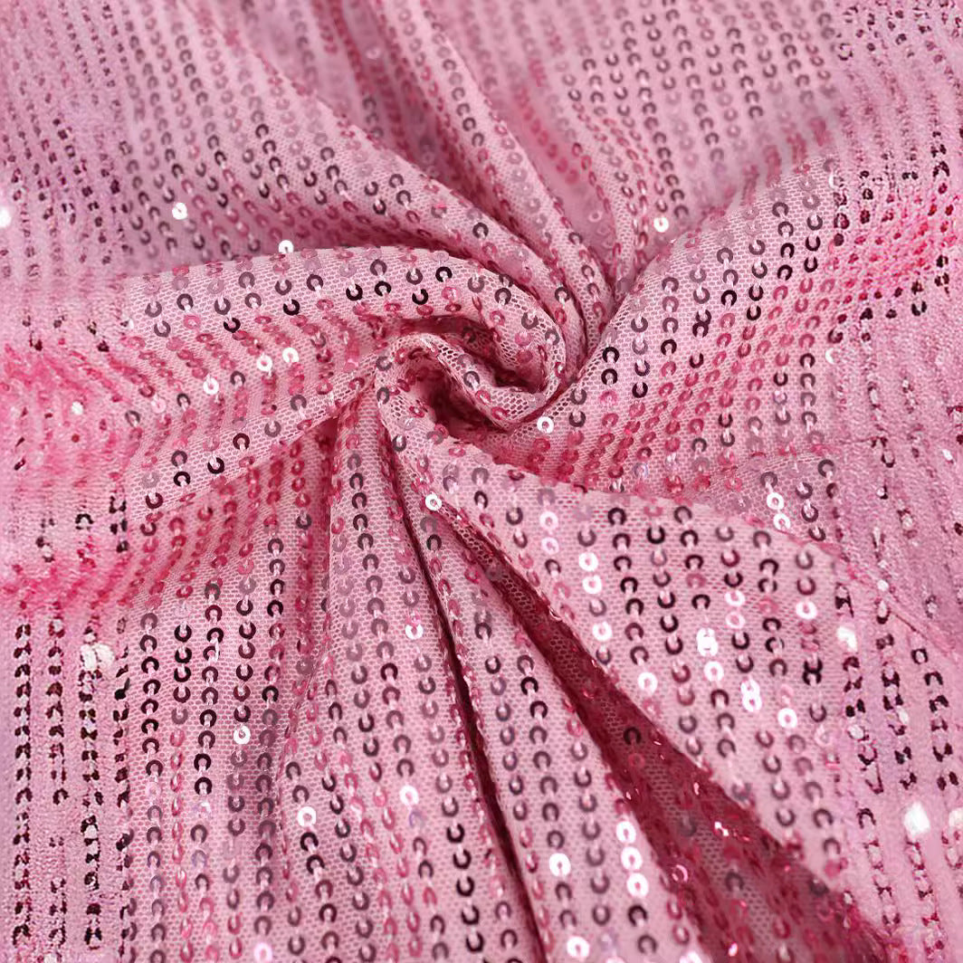 Damen Glänzendes Abendkleid mit asymmetrischem Schnitt und voluminöser Schleifen-Applikation EB