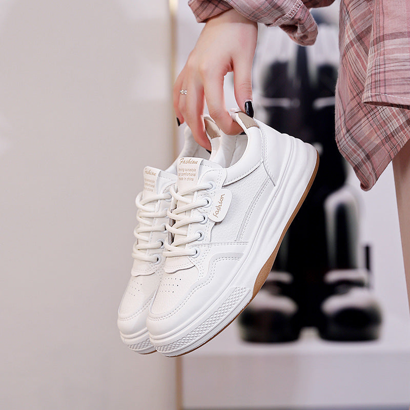 Damen Sportliche Sneaker mit gepolstertem Fußbett und rutschfester Sohle EB