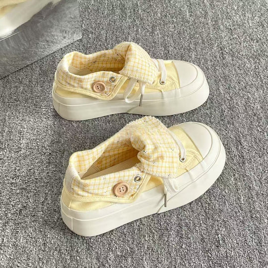 Damen Sneakers mit modischer Knopf-Details und innovativer Gummisohle EB