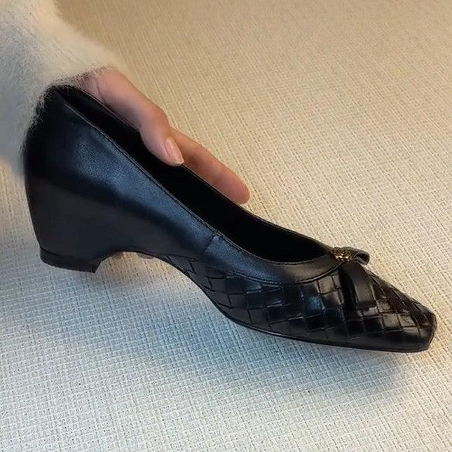 Damen Komfortable und stilvolle Ballerinas mit geflochtener Oberfläche EB