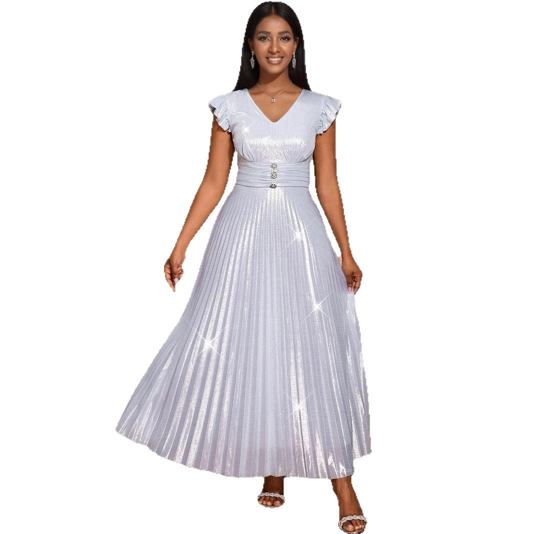 Damen Elegantes Plisseekleid mit funkelnden Details EB