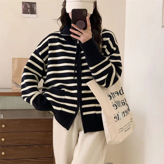 Damen Strickjacke mit modernem Streifenmuster und praktischen Taschen EB