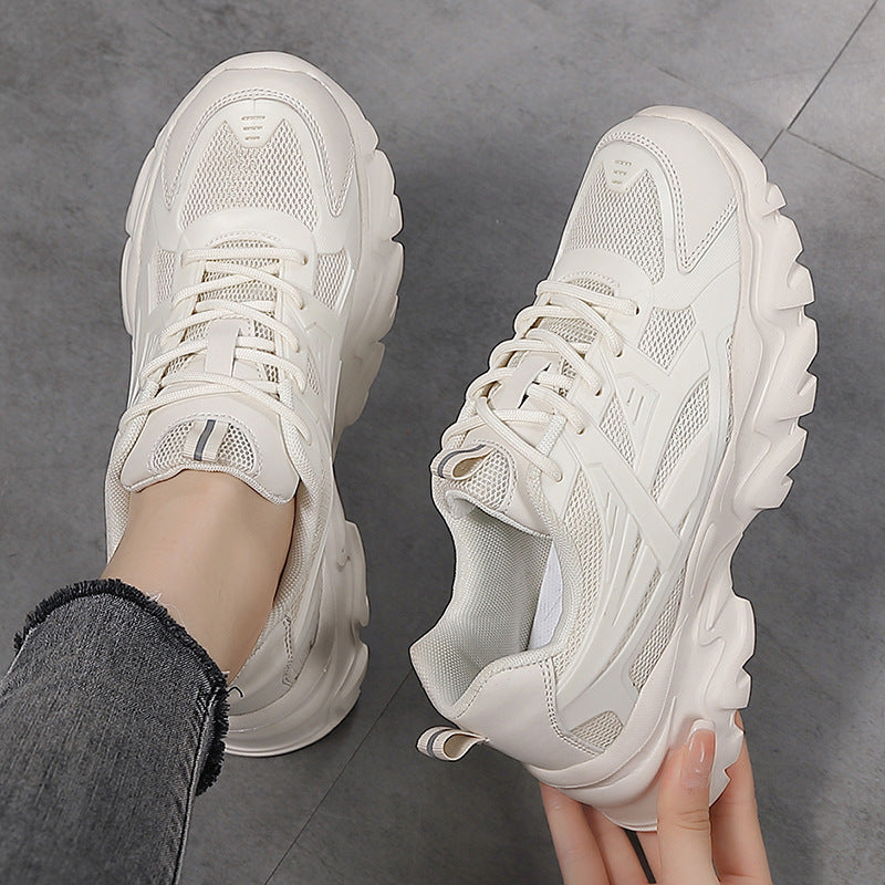 Damen Sportliche Sneakers mit atmungsaktivem Mesh-Obermaterial und stoßdämpfender Sohle EB