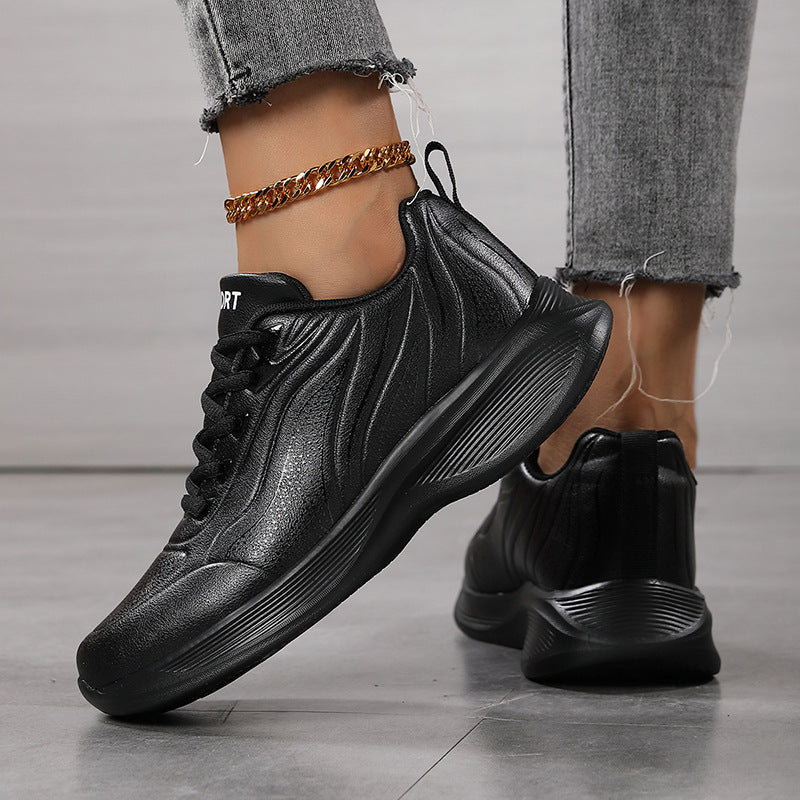 Damen Sportliche Sneaker mit modernem Obermaterial und rutschfester Sohle EB