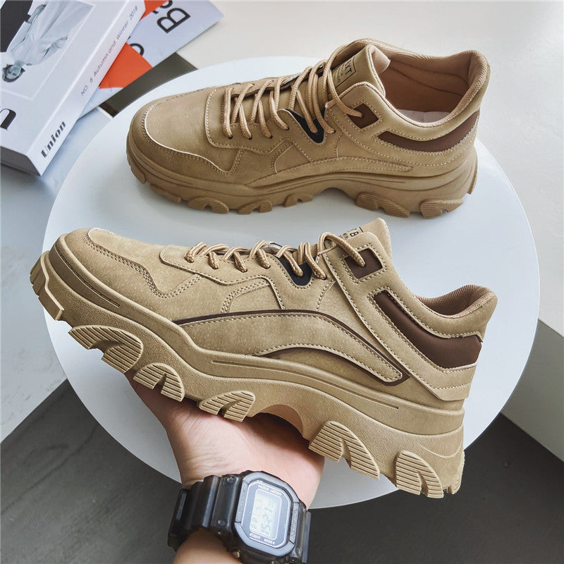 Damen Sportliche Sneakers mit robustem Sohlenprofil und atmungsaktiver Mesh-Konstruktion EB