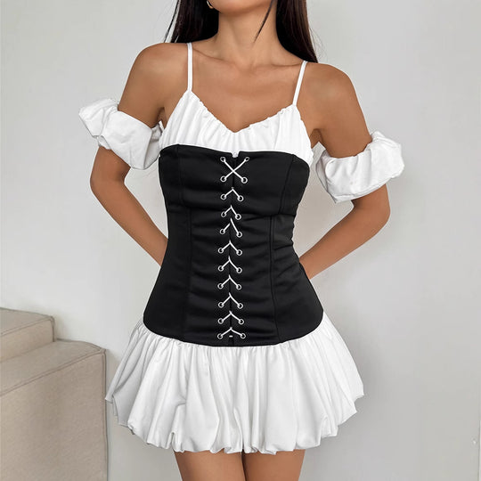 Damen Rüschenkleid mit Schnürung und abnehmbaren Trägern EB